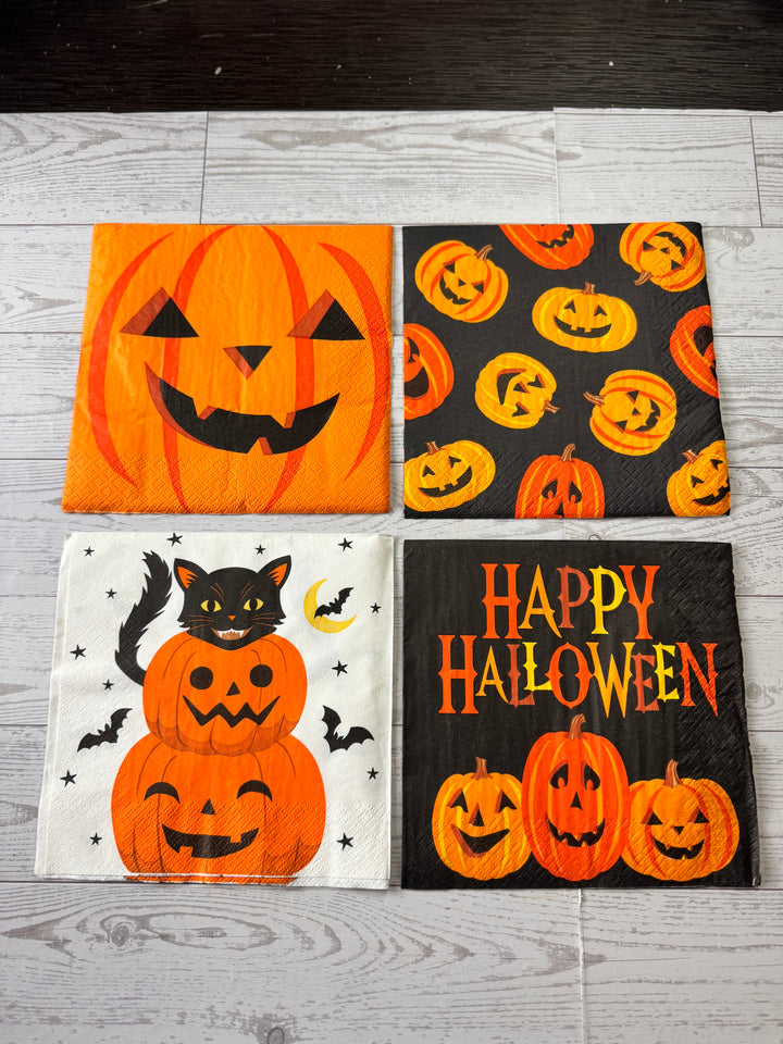 Jack-o-lantern napkin bundle