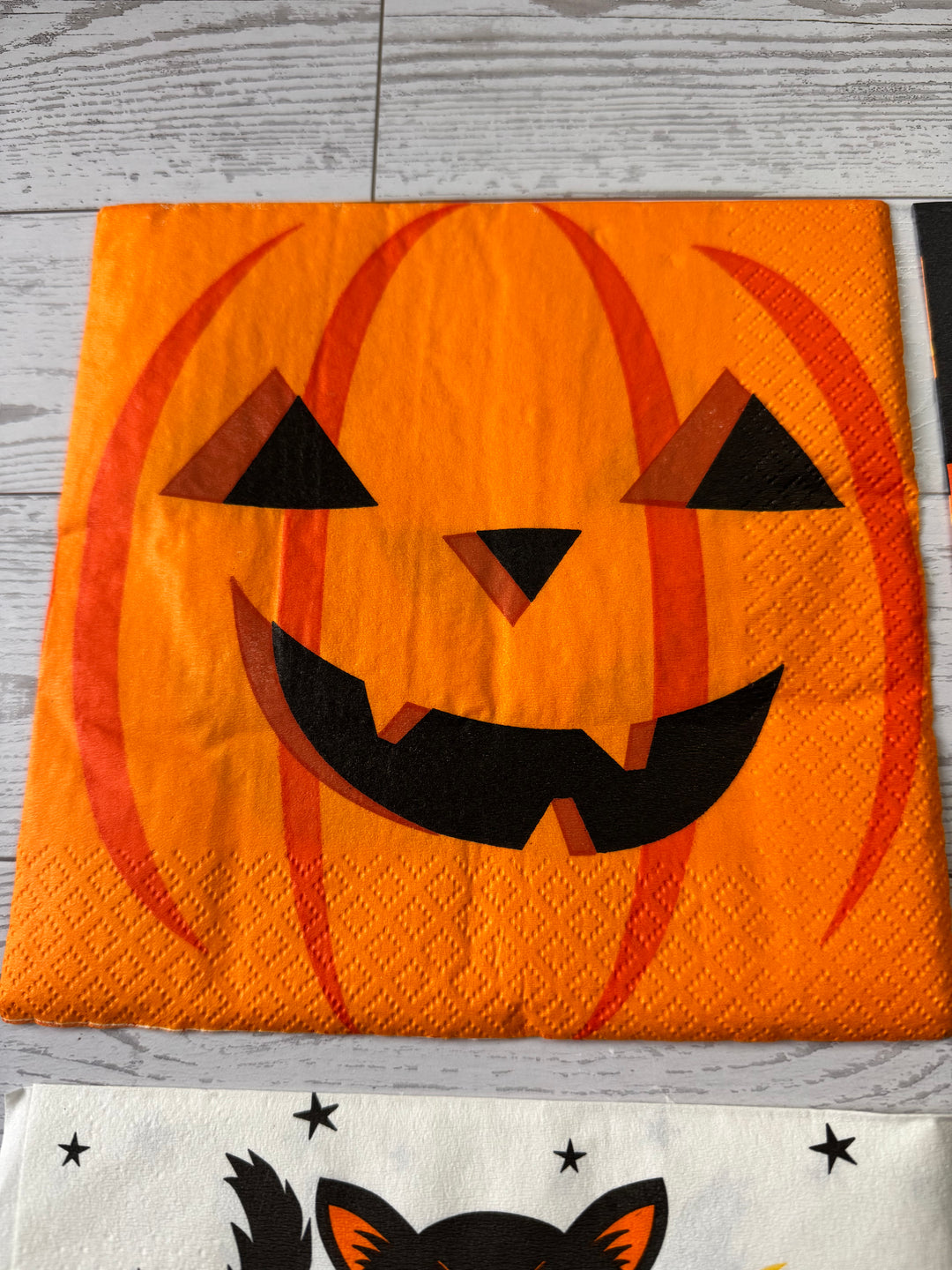Jack-o-lantern napkin bundle
