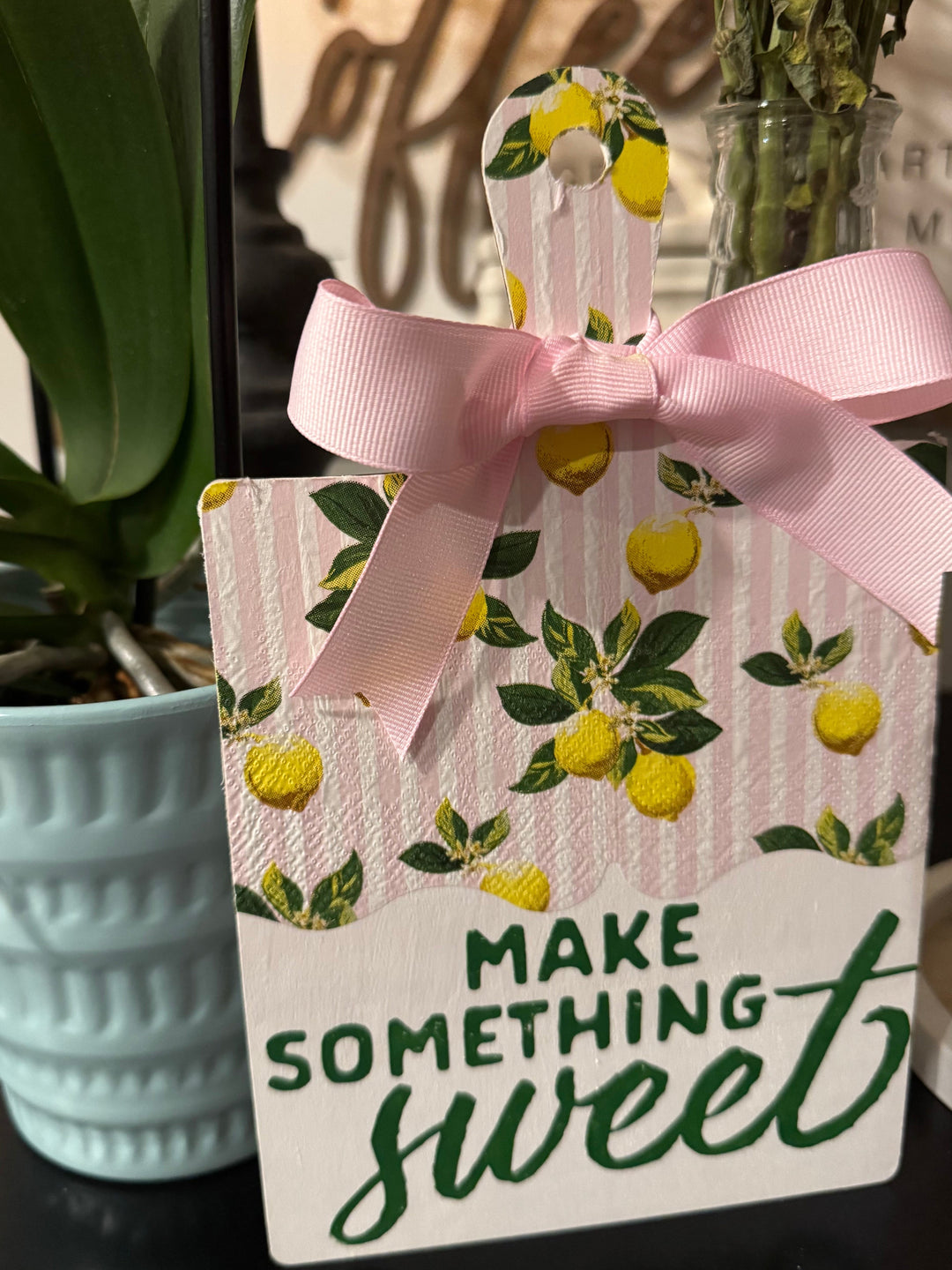 Lemon cutting board