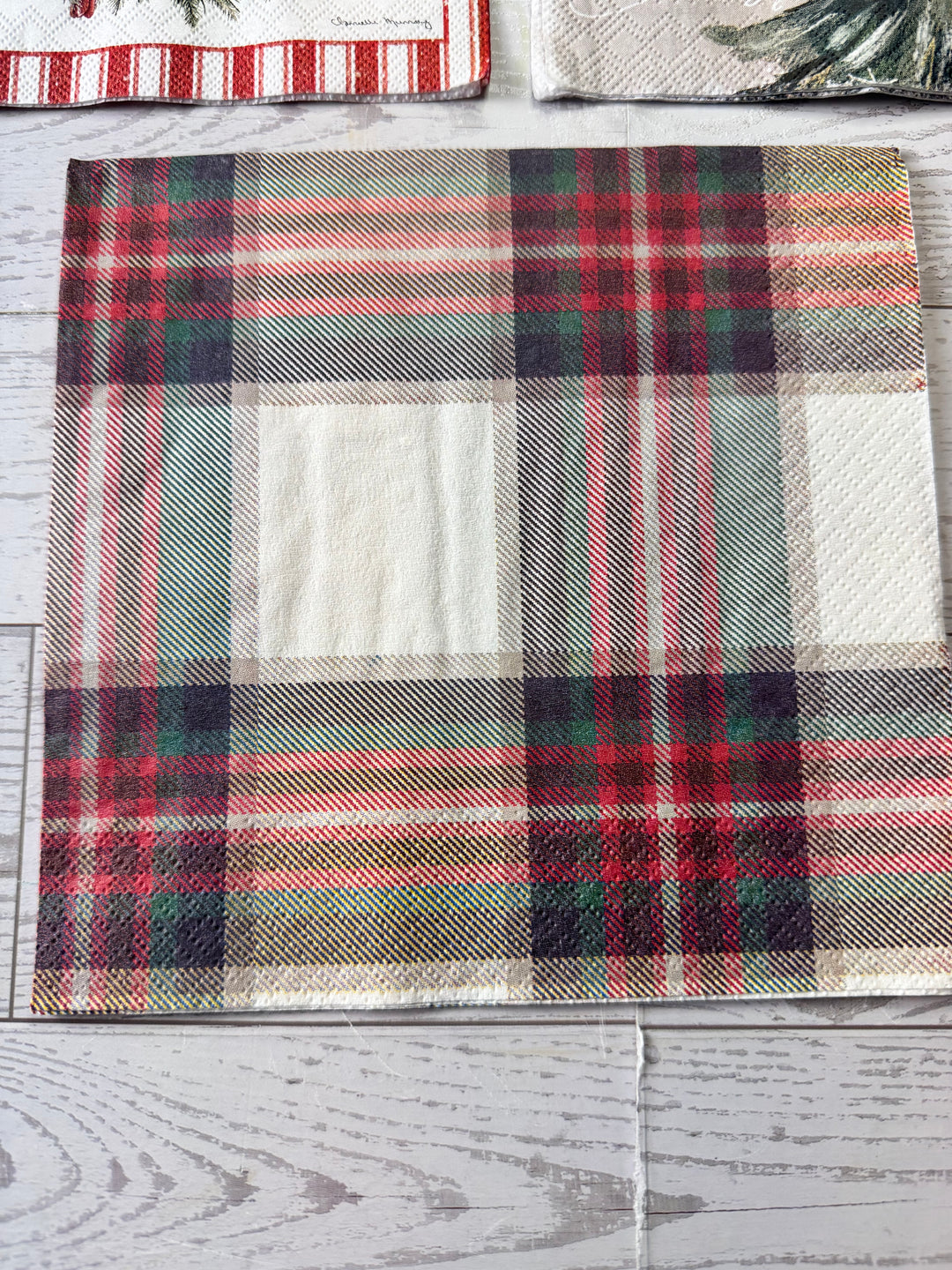 Traditional Christmas napkin bundle